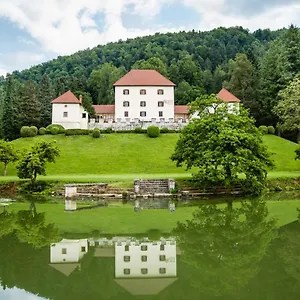 Grad Strmol Villa